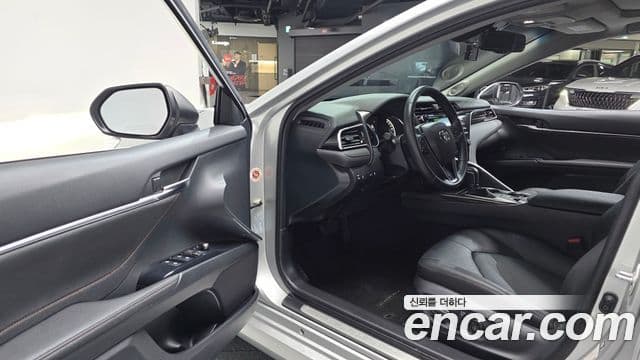 Toyota 캠리 (XV70), 2018 11