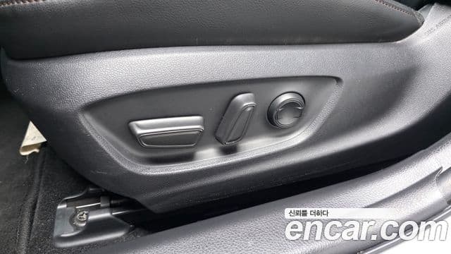 Toyota 캠리 (XV70), 2018 19