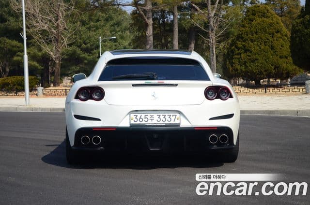 Ferrari GTC4 루쏘 T 3.9 V8, 2019 4
