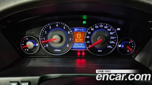 Kia Opirus Premium LPI GH270 Deluxe, 2011 8