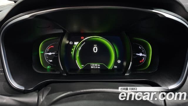 Renault Korea(Samsung) SM6 2.0 LPe RE (для людей с инвалидностью), 2017 8