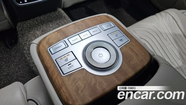 Genesis G80 (RG3) бензин 2.5 турбо AWD, 2021 18