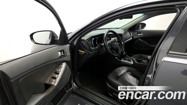 Kia K5 2.0 Trendy, 2013 10