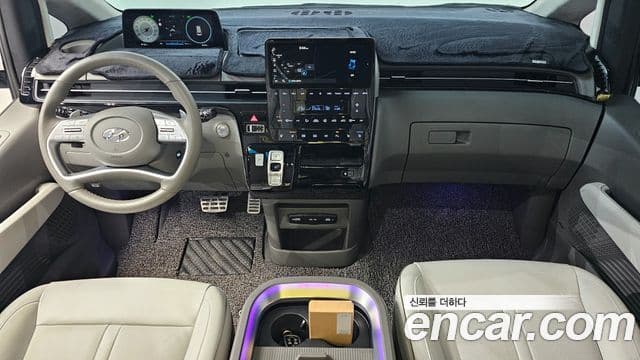 Hyundai Staria лимузин, 2023 7