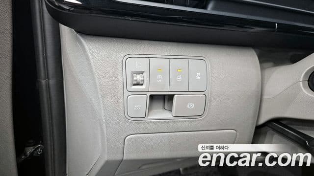 Hyundai Staria лимузин, 2023 16