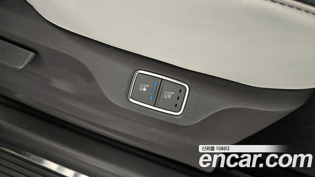 Hyundai Staria лимузин, 2023 17