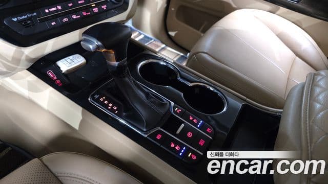 Kia The / новый New Carnival Special, 2019 9