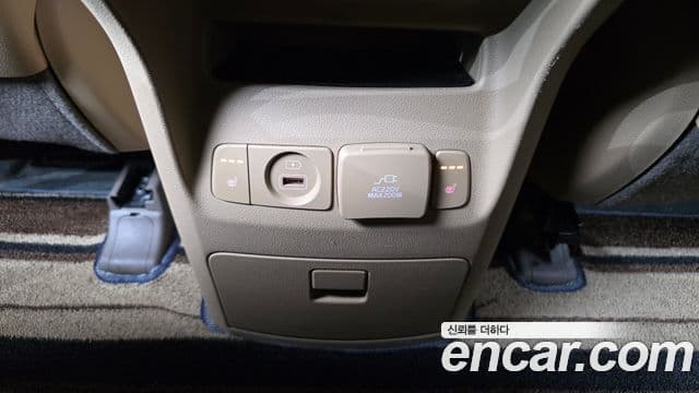 Kia The / новый New Carnival Special, 2019 18