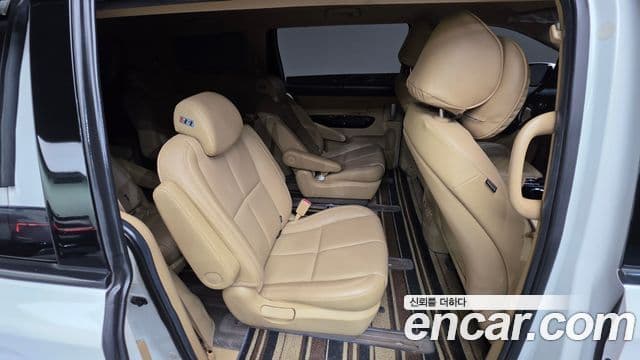 Kia The / новый New Carnival Special, 2019 19