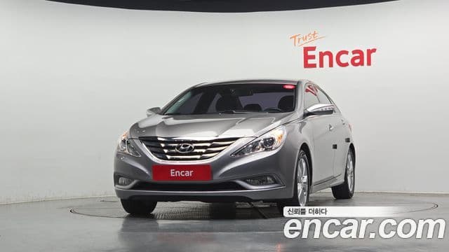 Hyundai YF Sonata люксовая версия, 2010 3