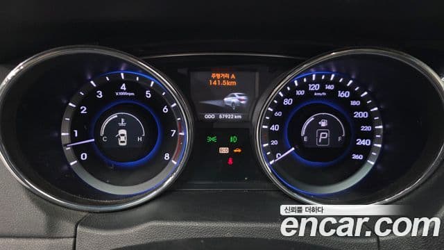 Hyundai YF Sonata люксовая версия, 2010 8