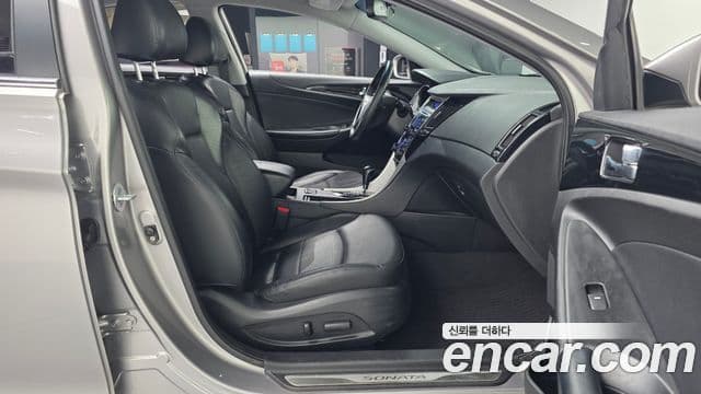 Hyundai YF Sonata люксовая версия, 2010 11