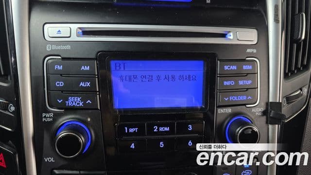 Hyundai YF Sonata люксовая версия, 2010 15