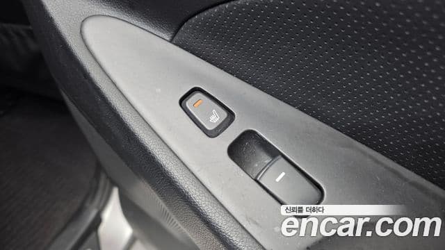 Hyundai YF Sonata люксовая версия, 2010 19