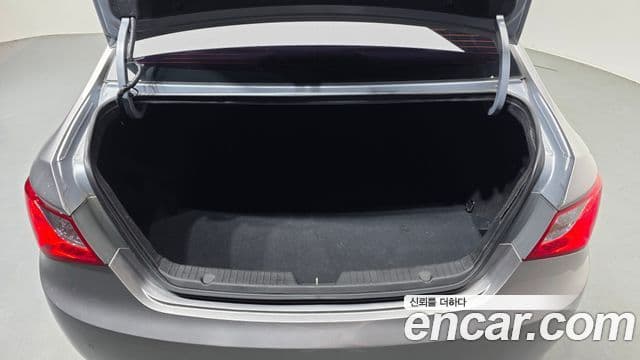 Hyundai YF Sonata люксовая версия, 2010 20