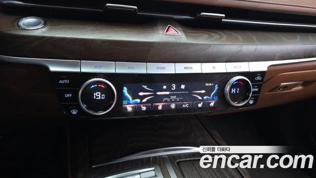 Genesis G80 (RG3) бензин 2.5 турбо 2WD, 2021 17