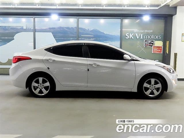 Hyundai Avante MD Premier, 2011 3