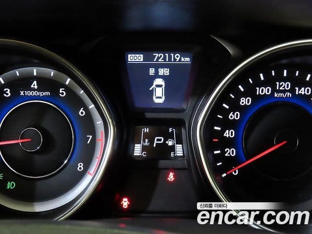 Hyundai Avante MD Premier, 2011 9