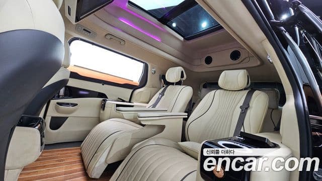 Kia Carnival 4세대 бензин 9인승 High Limousine(компания по спецнадстройкам), 2021 18