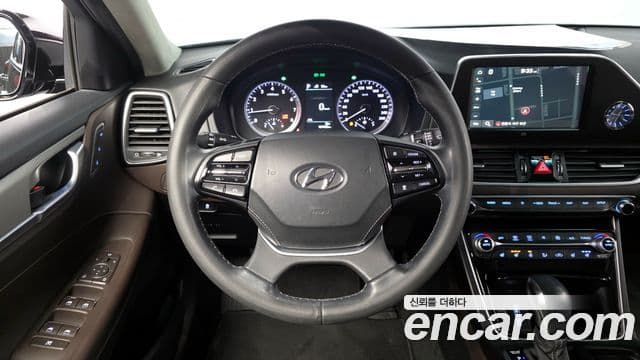 Hyundai Grandeur IG 3.3 Celebrity, 2019 13