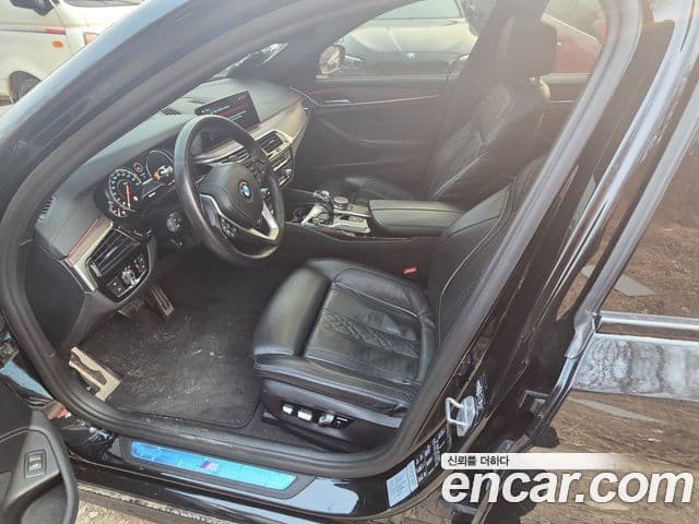 BMW 5시리즈 (G30) 520d xDrive M Sport Plus, 2017 9