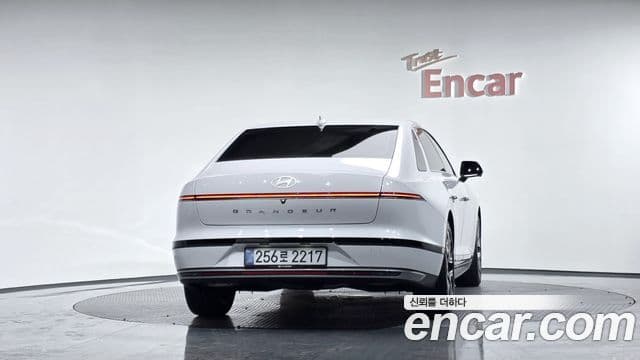 Hyundai Grandeur (GN7) Exclusive, 2026 4