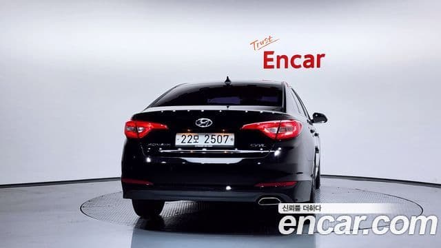 Hyundai LF Sonata Style, 2015 4