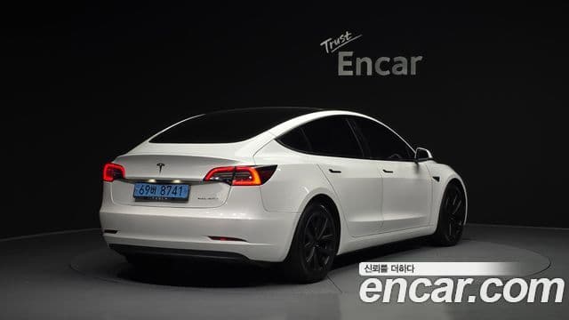 Tesla модель 3 Long Range AWD, 2022 2