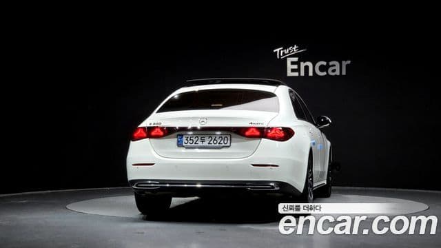 Mercedes-Benz E-класс W214 Exclusive, 2024 4