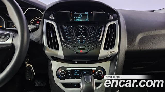 Ford 포커스 3세대, 2014 17