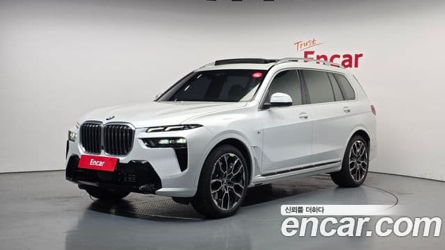 BMW X7 (G07) xDrive 40i M Sport 6인승, 2025 1