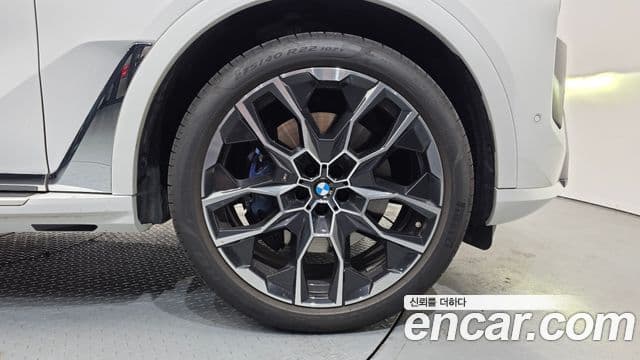 BMW X7 (G07) xDrive 40i M Sport 6인승, 2025 все фото