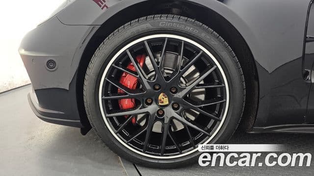 Porsche Panamera (971) 4.0 турбо, 2018 все фото