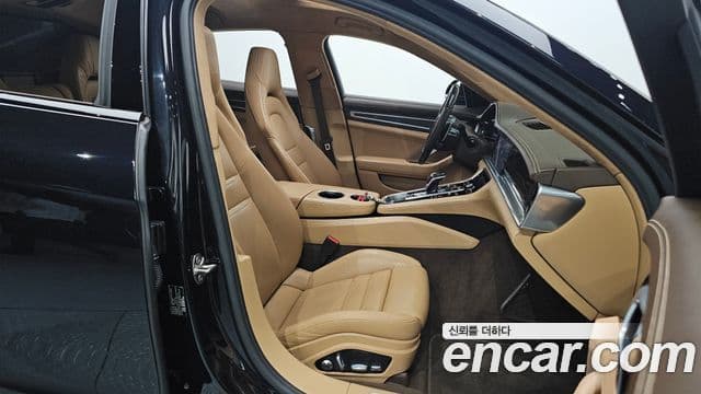 Porsche Panamera (971) 4.0 турбо, 2018 10