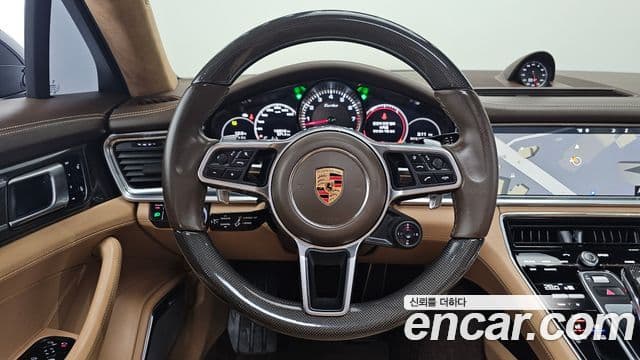 Porsche Panamera (971) 4.0 турбо, 2018 13