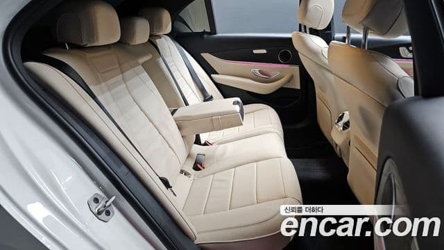 Mercedes-Benz E-класс W213 Avantgarde, 2023 12