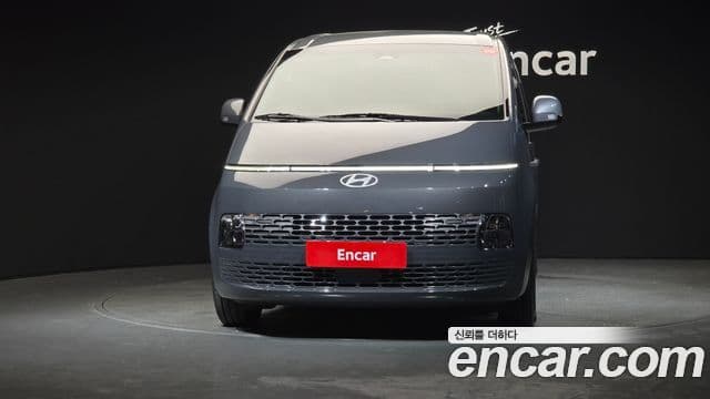 Hyundai Staria Modern, 2025 3