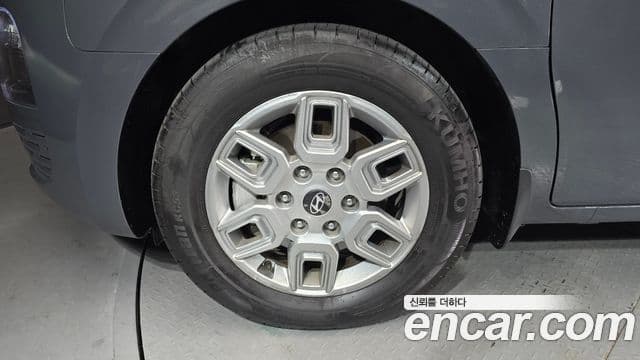 Hyundai Staria Modern, 2025 все фото