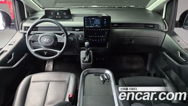 Hyundai Staria Modern, 2025 7