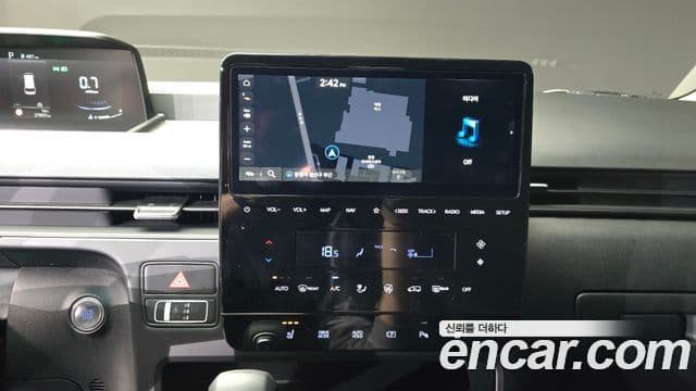 Hyundai Staria Modern, 2025 15