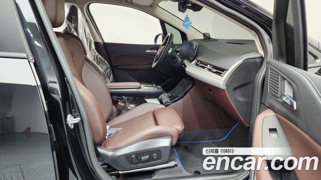 BMW 2시리즈 active 투어러 (U06) 220i Advantage, 2025 11