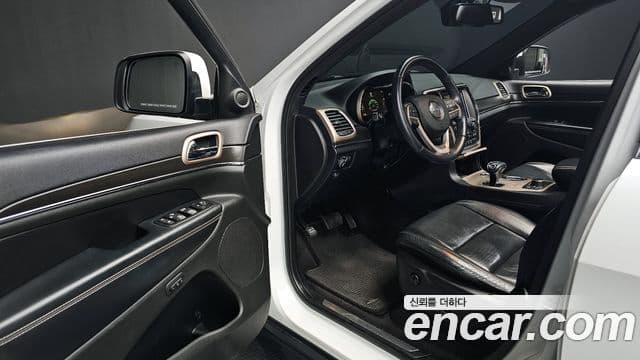 Jeep Grand Cherokee WK2, 2015 11