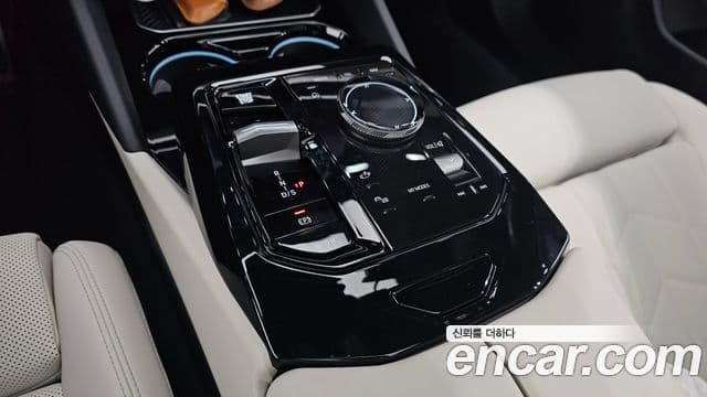 BMW 5시리즈 (G60) 520i M Sport, 2025 9