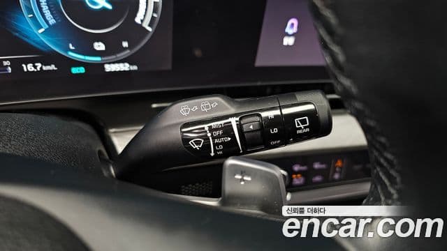 Kia Sportage 5세대 гибрид Signature 2WD, 2023 17