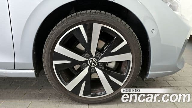 Volkswagen Гольф 8세대 Prestige, 2025 все фото
