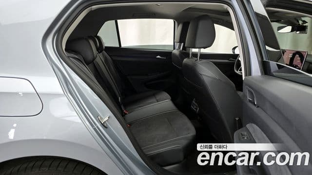 Volkswagen Гольф 8세대 Prestige, 2025 12