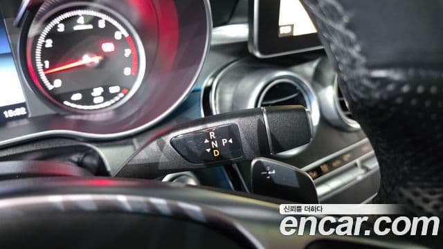 Mercedes-Benz C-класс W205 C200 купе, 2017 9