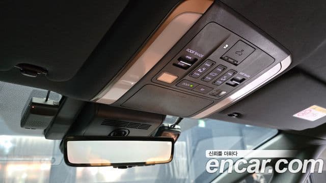 Toyota Alphard 4세대 2.5 HEV Executive AWD, 2024 17