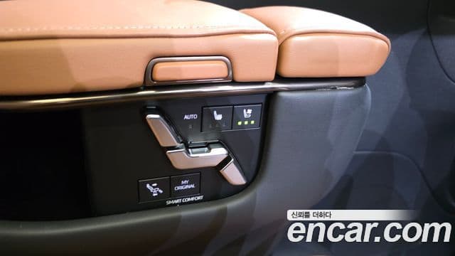 Toyota Alphard 4세대 2.5 HEV Executive AWD, 2024 19