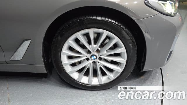 BMW 5시리즈 (G30) Luxury, 2022 все фото